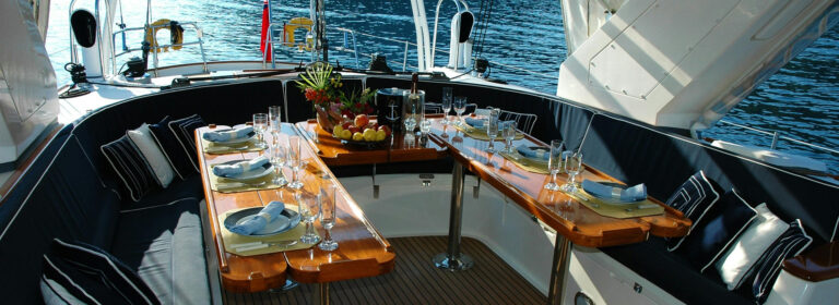 Sail in style, livein luxury